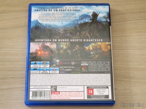 The Witcher 3: Wild Hunt (Playstation 4), em sua embalagem