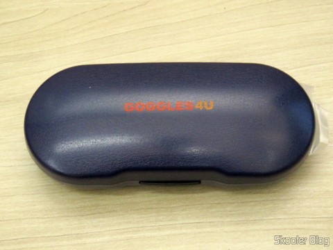 Óculos de Sol com Grau - G4U 2104 com lentes 1.57 CR39 na caixinha da Goggles4U