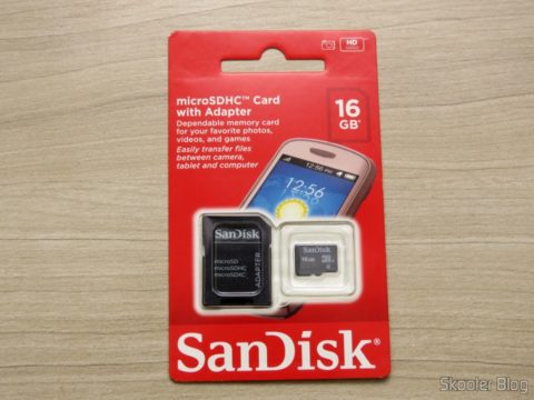Cartão De Memória 16GB Micro SD + Adaptador SD em sua embalagem