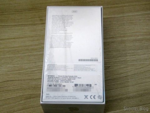 iPhone 5S 32GB Prata Tela 4" IOS 8 4G Câmera 8MP, em sua embalagem