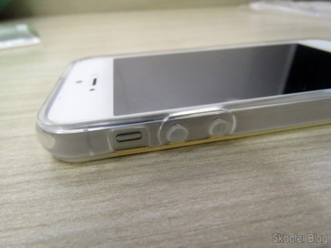 Capa e Película de vidro aplicada no iPhone 5S