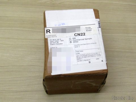 Pacote com a Pulseira Inteligente Xiaomi Mi Band 2