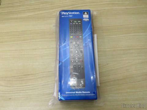 PlayStation 4 Universal Media Remote, em sua embalagem