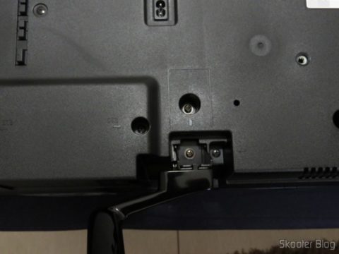 Montando a Smart TV Panasonic Viera 40" - TC-40DS600B