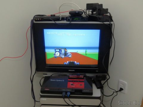 A TV CRT com o Master System II e a Pistola Light Phaser