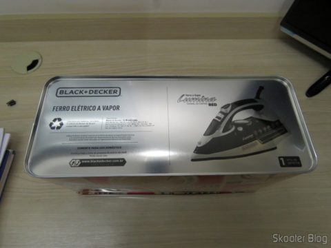 Lata Decorativa com o Ferro a Vapor Black & Decker AJ3000V com Ceramic Gliss