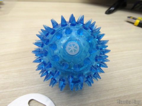 Bolinha para Cães com Apito e LEDs