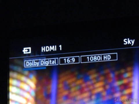 Ponto Escravo sintonizando Sky, com detalhe do áudio Dolby Digital