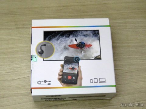 Chromecast 2, em sua embalagem