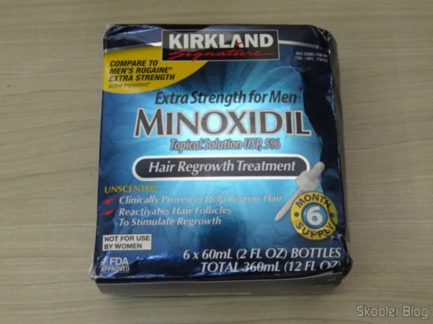 Embalagem com os 6 frascos de Kirkland Minoxidil 5%
