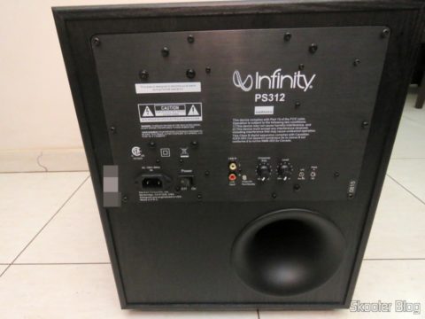 Parte traseira do Subwoofer Infinity Primus PS312