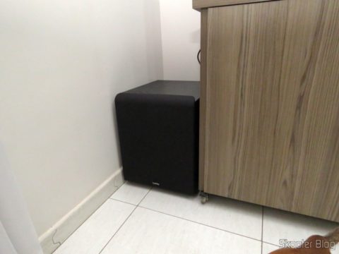 Subwoofer Infinity Primus PS312, instalado em seu cantinho