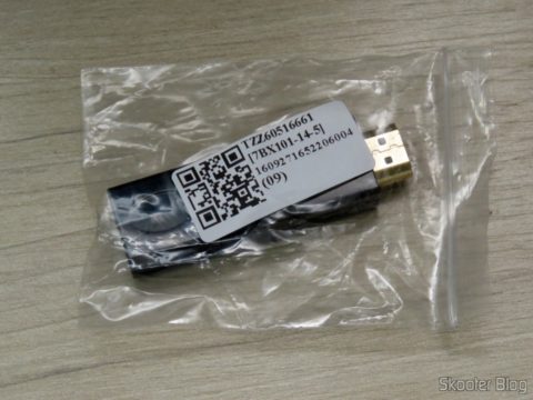 Adaptador HDMI Angular Rotativo Adaptador HDMI Angular Rotativo, em sua embalagem