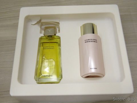 Carolina Herrera Gift Set - 3.4 oz EDP Spray + 6.7 oz Body Lotion (W)