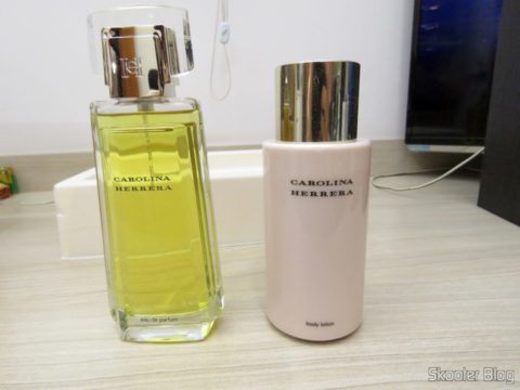 Carolina Herrera Gift Set - 3.4 oz EDP Spray + 6.7 oz Body Lotion (W)