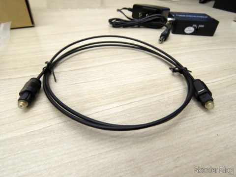 Cabo Óptico que acompanha o Decodificador de Áudio Óptico/Coaxial DTS/AC3 para Analógico Estéreo Wiistar