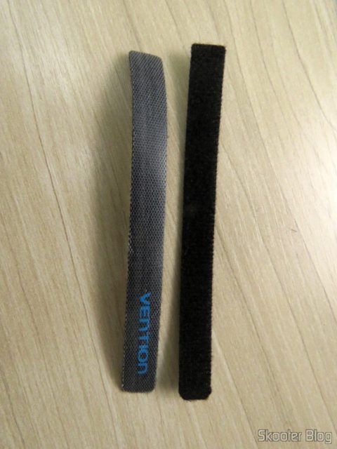 Fitas de velcro que vieram com os últimos cabos Vention