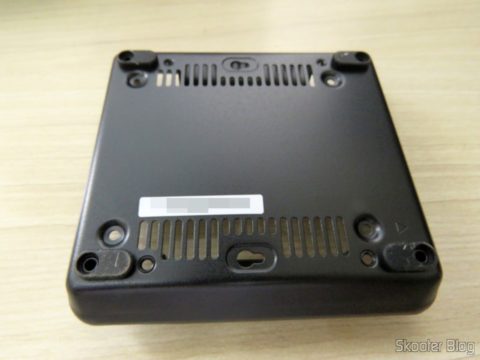 Tampa inferior alternativa do MSI Cubi 2, para instalação de HD ou SSD de 2.5"