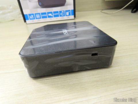 Face Lateral Direita do MSI Cubi 2