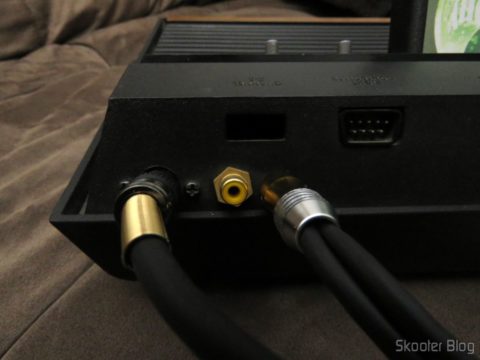 Cabo Super Vídeo Profissional 3 metros e Cabo P2 para 2 RCA Profissional 3 metros 13 Cabo Super Vídeo Profissional 3 metros e Cabo P2 para 2 RCA Profissional 3 metros conectados ao Atari VCS/2600