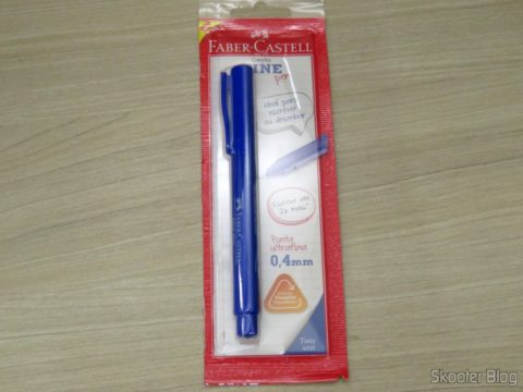 Caneta Hidrográfica Azul 0,4mm Faber Castell Fine Pen, em sua embalagem