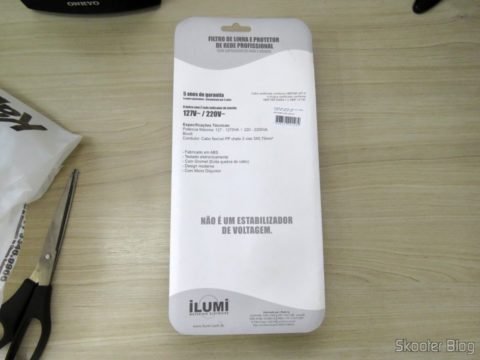 Filtro de Linha com Supressor de Ruídos Ilumi com 5 tomadas, em sua embalagem