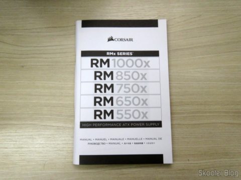 Manual da Fonte de Alimentação Totalmente Modular RMx Series™ RM550X — 550 Watt com certificação 80 PLUS® Gold