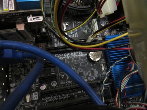 Placa-mãe Gigabyte GA-Z77X-UD5H
