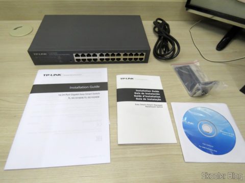 TP-Link TL-SG1024DE V2 e acessórios