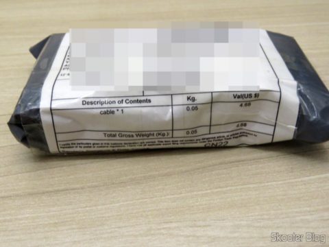 Pacote com o Carregador Veícular Vention 2.4A com 2 Portas USB