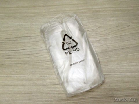 Capa para Motorola Moto X Play de TPU Macio Transparente, em sua embalagem