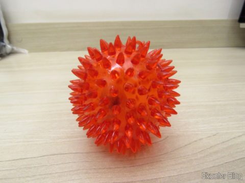 2ª Bolinha de Borracha para Cães e Gatos com Apito e LEDs