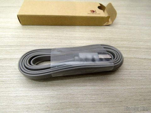 Cabo USB que acompanha o 8bitdo SNES30 GamePad