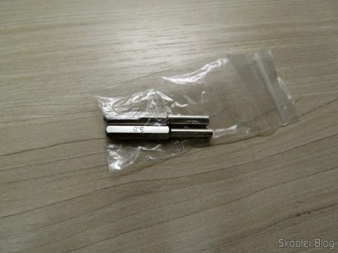 Chaves de 3,8mm e 4,5mm para Consoles e Cartuchos da Nintendo (Gamebit), em sua embalagem