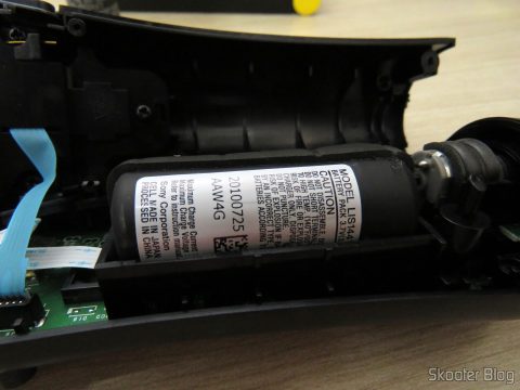 Instalando a Bateria para Playstation Move Motion Controller
