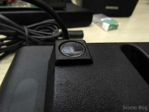 Adesivo de silicone como novo pé no Atari 2600.