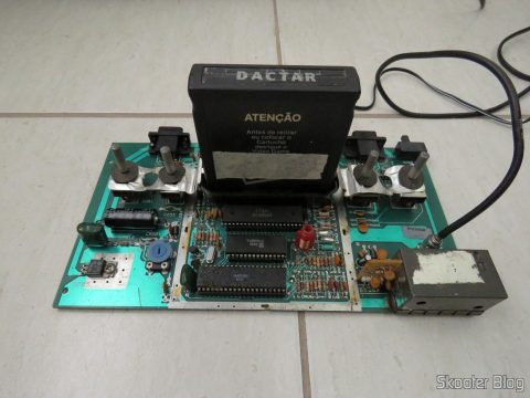 O Atari 2600 já funcionando em NTSC apesar da de-transcodificação ainda incompleta.