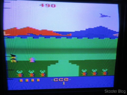 O Atari 2600 já funcionando em NTSC apesar da de-transcodificação ainda incompleta.