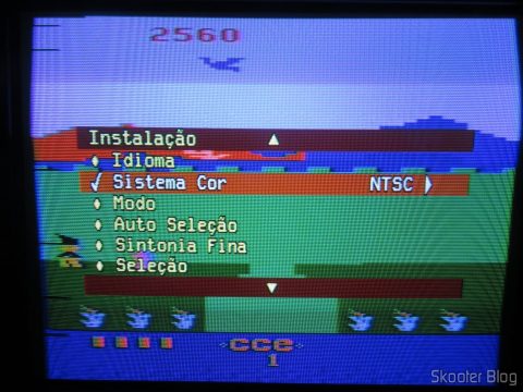 O Atari 2600 já funcionando em NTSC apesar da de-transcodificação ainda incompleta.