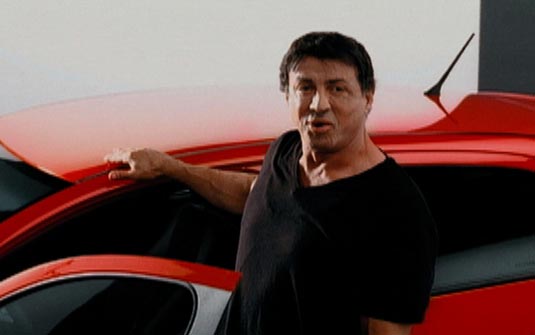 Stallone dublado na propaganda do novo Gol