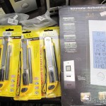 DealExtreme (DX): Estação de Tempo com Barômetro, Sensor Remoto Sem Fio, LCD 5.3" 9 em 1 TPW399, 3 Estiletes de Lâmina Larga Retrátil c/ 3 Lâminas, e 3 Cabos de Dados / Carga USB macho para Micro USB macho com 122cm Estação de Tempo com Barômetro, Sensor Remoto Sem Fio, LCD 5.3" 9 em 1 TPW399, 3 Estiletes de Lâmina Larga Retrátil c/ 3 Lâminas e 3 Cabos de Dados / Carga USB macho para Micro USB macho com 122cm