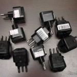 DealExtreme (DX): Mais 10 Adaptadores de Plug de Energia com 3 pinos de Australiano, Norte-Americano, Reino Unido e Europeu para Novo Padrão Brasileiro (3-PIN AU / US / UK / EU to Brazil Travel Power Plug Adapter) 10 Adaptadores de Plug de Energia com 3 pinos de Australiano, Norte-Americano, Reino Unido e Europeu para Novo Padrão Brasileiro (3-PIN AU / US / UK / EU to Brazil Travel Power Plug Adapter)