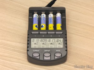 Carregador de Pilhas La Crosse Technoly Alpha Power BC1000