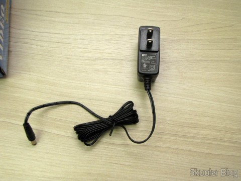 Fonte de alimentação do Conversor de HDMI para Vídeo Composto (CVBS) + Áudio Estéreo (HDMI to CVBS Video Converter)