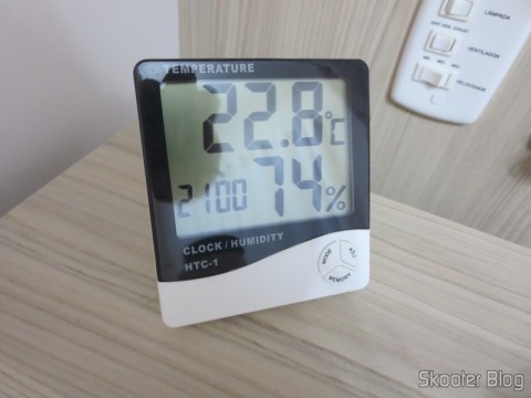 Relógio-Termômetro-Higrômetro Digital (LCD Digital Clock Thermometer and Humidity Meter) - Você já viu no Skooter Blog