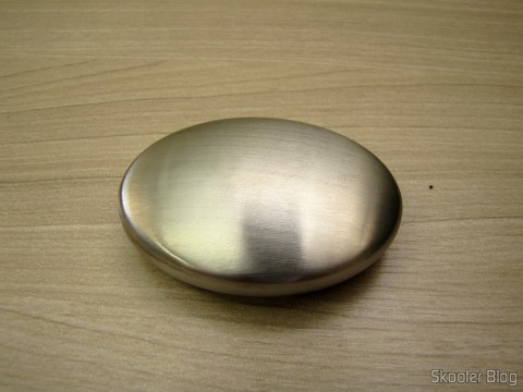 Removedor de Odores para Mão/Palma em Aço Inoxidável, Dura para Sempre (Stainless Steel Hand/Palm Odor Remover (Lasts Forever))