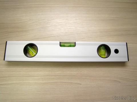 Régua de Liga de Alumínio Magnética 30cm REWIN c/ 3 Níveis de Bolha (Rewin 300mm Magnetic Aluminum Alloy Ruler w/ 3 Bubble Spirit Level Gradienters)