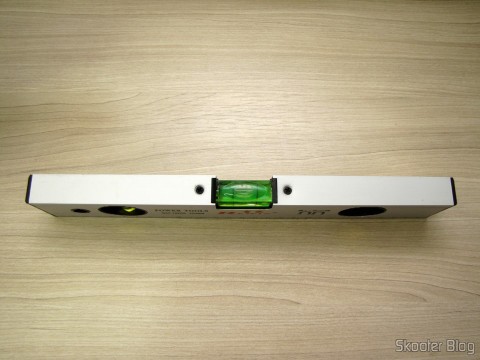 Régua de Liga de Alumínio Magnética 30cm REWIN c/ 3 Níveis de Bolha (Rewin 300mm Magnetic Aluminum Alloy Ruler w/ 3 Bubble Spirit Level Gradienters)