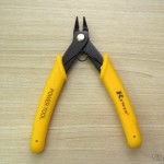 Cortador de Fios de 5″ Rewin (Rewin 5″ Electronic Wire Cutter – Yellow + Black)