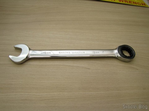 Chave Combinada (Chave de Boca) com Catraca Aço Cromo-Vanádio 19mm REWIN (Chrome Vanadium Steel Ratchet Combination Spanner Wrench (19mm))